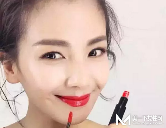 《欢乐颂》安迪的妆容怎么画 安迪OL妆画法步骤技巧