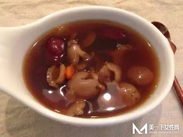 红糖煮一宝脸上的斑点消光光 重回颜值巅峰就是它了