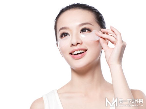 去除黑眼圈眼袋小窍门 对黑眼圈眼袋说拜拜