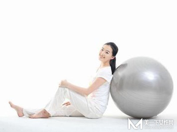 瘦腰的最快方法 给你盈盈一握水蛇腰