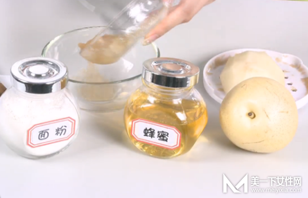 DIY雪梨补水保湿滋养面膜 让肌肤24小时水润动人
