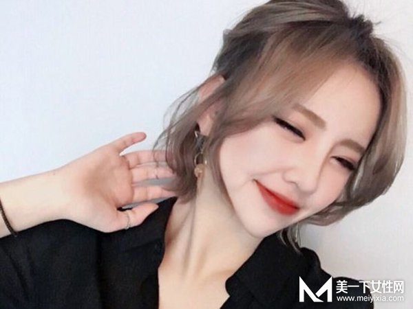 适合秋天的短发发色 黑长直已经是过去时了