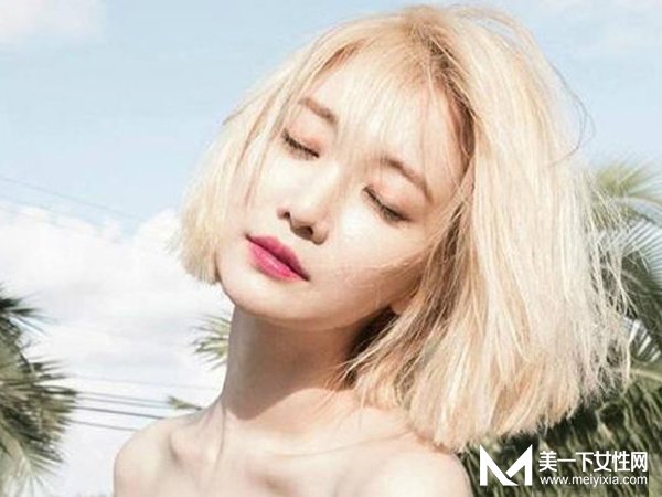 适合秋天的短发发色 黑长直已经是过去时了