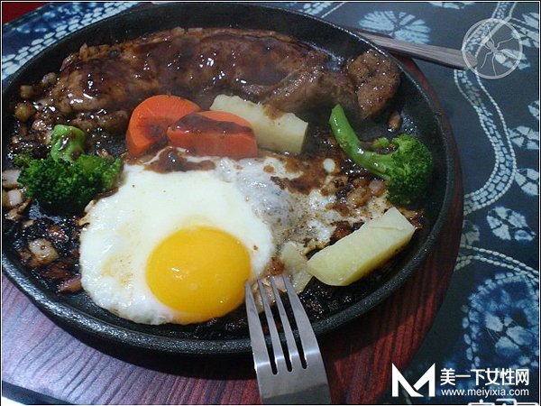 如何自己在家煎牛排 只需八步轻松搞定