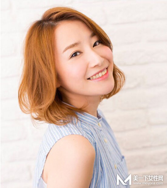 大饼脸适合什么发型 完美修颜的6款短发打造V脸