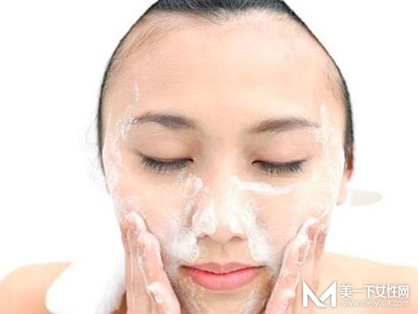 洗面奶什么牌子好 价廉洗面奶排行榜 谁说便宜没好货