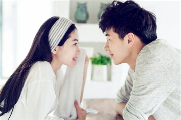 老公出轨有外遇怎么办 聪明女人都这样做