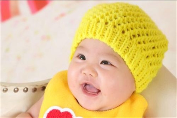 婴儿的定型枕到底是什么 怎么选择婴儿定型枕