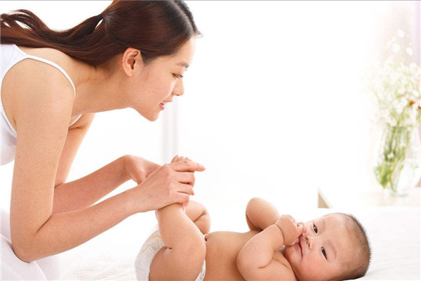 宝宝缺钙会出现什么症状 妈妈们一定要警惕了