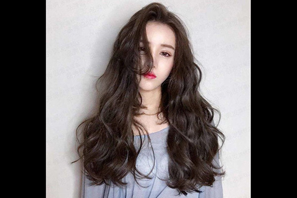 30岁女性适合留什么发型 气质减龄又时尚