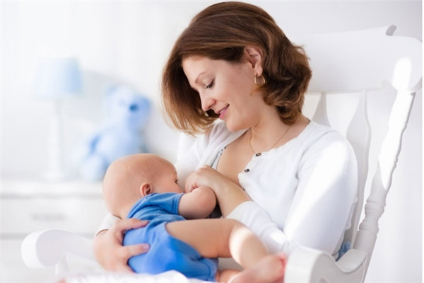 生产后的乳房湿疹怎么治疗 治疗乳房湿疹可不能马虎