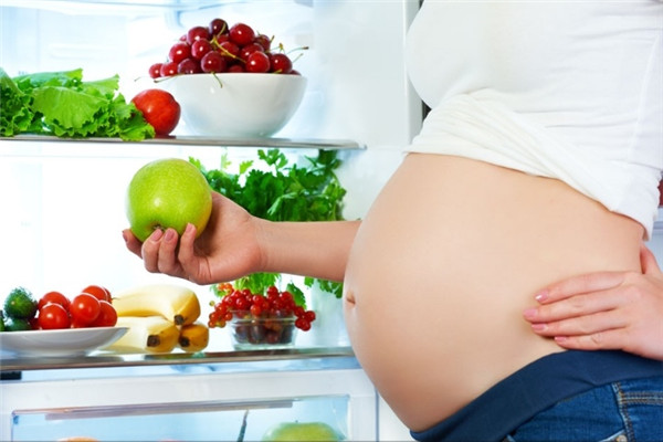 孕妇白带发黄正常吗 孕妇白带发黄怎么办