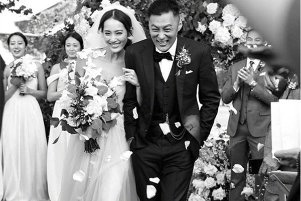婚礼上伴郎伴娘穿搭参考 宾客这么穿简直美爆