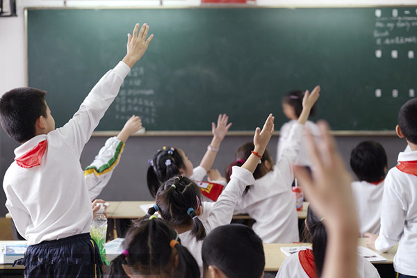 爷爷去世请假遭怼 为人师表竟然说出这样的话