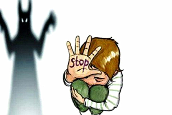 女孩遭养父性侵 非法拘禁性侵惨无人道