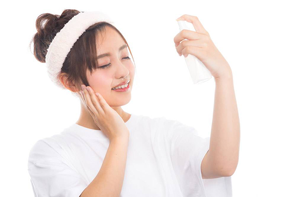 女孩冬天怎么保养皮肤 冬天皮肤护理注意事项