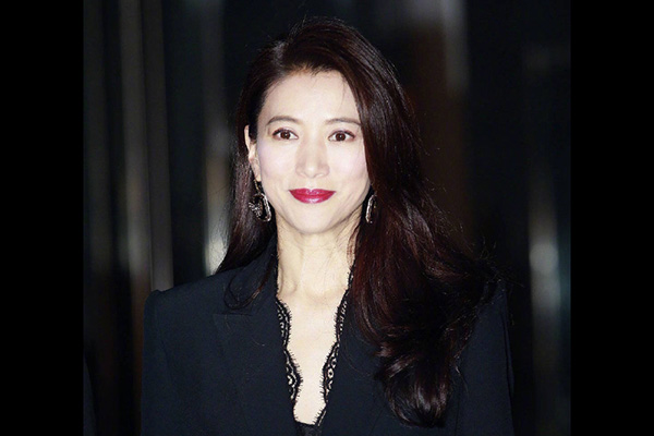 袁咏仪长发太美被称发型种草机 袁咏仪发型盘点