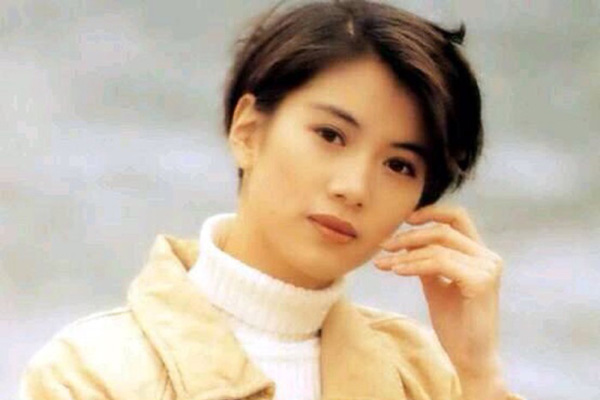 袁咏仪长发太美被称发型种草机 袁咏仪发型盘点