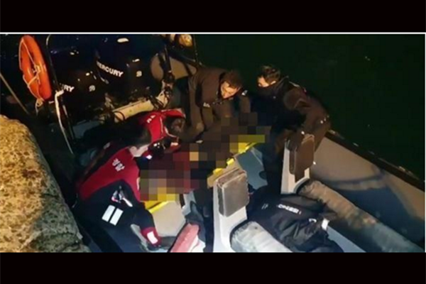 中国男子游轮坠海 现场照片曝光惊险让人又心痛