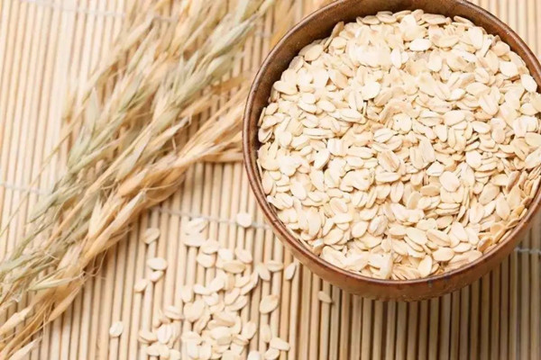 燕麦片可以代替主食吗 燕麦片什么时候吃最易减肥
