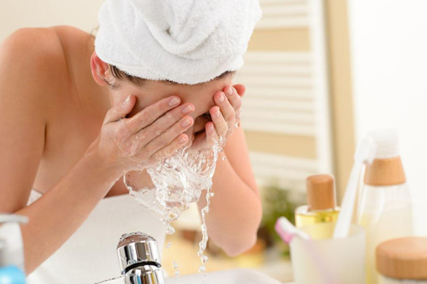 洗脸的误区有哪些 洗脸常见的四大雷区介绍