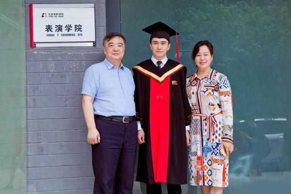 翟天临学术门事件始末 论文学术不端人设崩塌