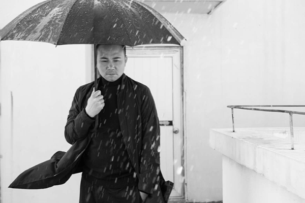 抖音假如你是陌生人像路人一样陌生什么歌