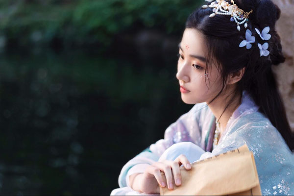 抖音公子啊 可见石阶已覆满苔霜是什么歌的歌词