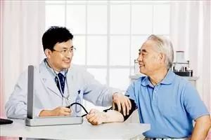 脑出血前有8个征兆，医生告诫一定要谨记！ 