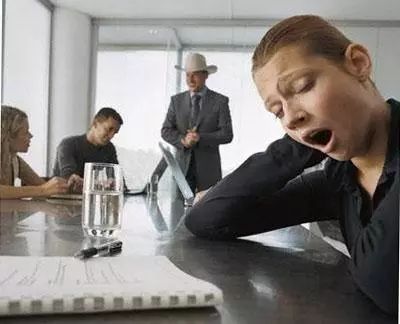 脑出血前有8个征兆，医生告诫一定要谨记！ 