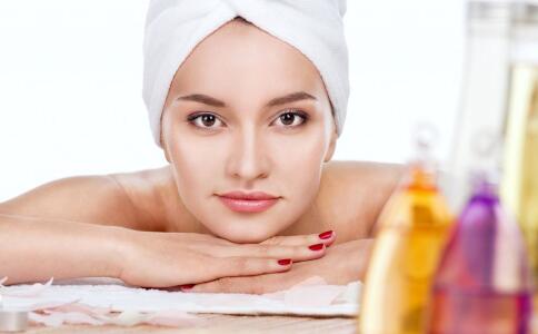 油性皮肤怎么控油 油性皮肤控油的方法 皮肤怎么控油